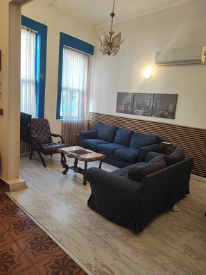 House, 4 Bedrooms, Smoking, Balcony | Living room - Historical House in Alsancak (Izmir)