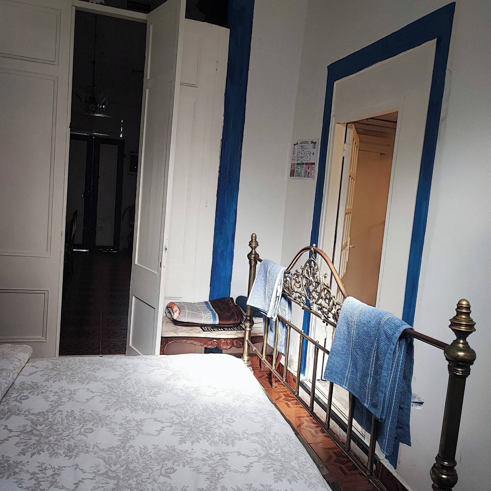 House, 4 Bedrooms, Smoking, Balcony