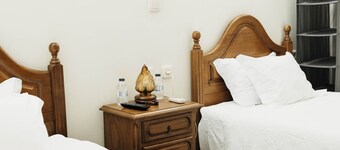 Itinerant Nightfall - Family Suite by Lethes Legacy