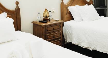 Itinerant Nightfall - Family Suite by Lethes Legacy