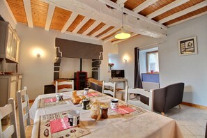 Dining - Gîte 4 persons Plestin-les-Grèves (Plestin-les-Grèves)