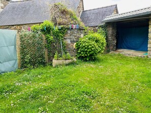 Property grounds - Gîte 4 persons Plestin-les-Grèves (Plestin-les-Grèves)