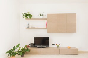 Interior - Sun House. Your home within walking distance of the sea. (Puglia)