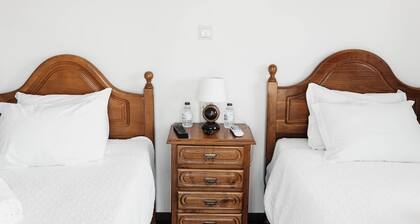 Itinerant Nightfall - Twin suite with balcony by Lethes Legacy