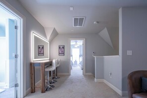 Interior - The Stones Throw, 4BR Condo by Velvet Ditch Villas (Oxford)