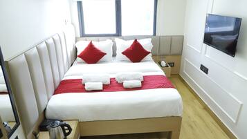 Luxury Double Room, 1 King Bed, City View