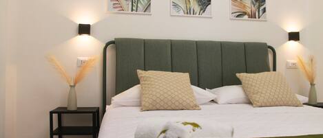 1 bedroom, in-room safe, free WiFi, bed sheets