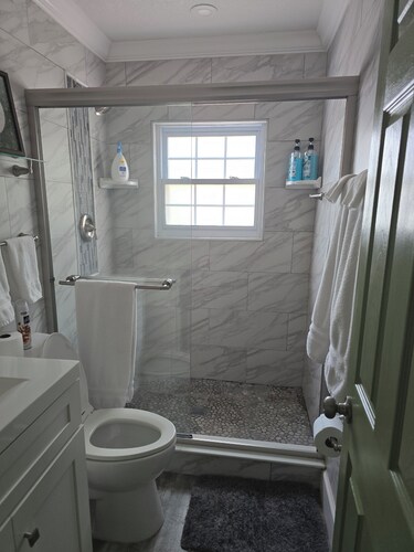 Blue Moon #101.  2-bedroom 1 Bath Condo in Beautiful Downtown Clayton,