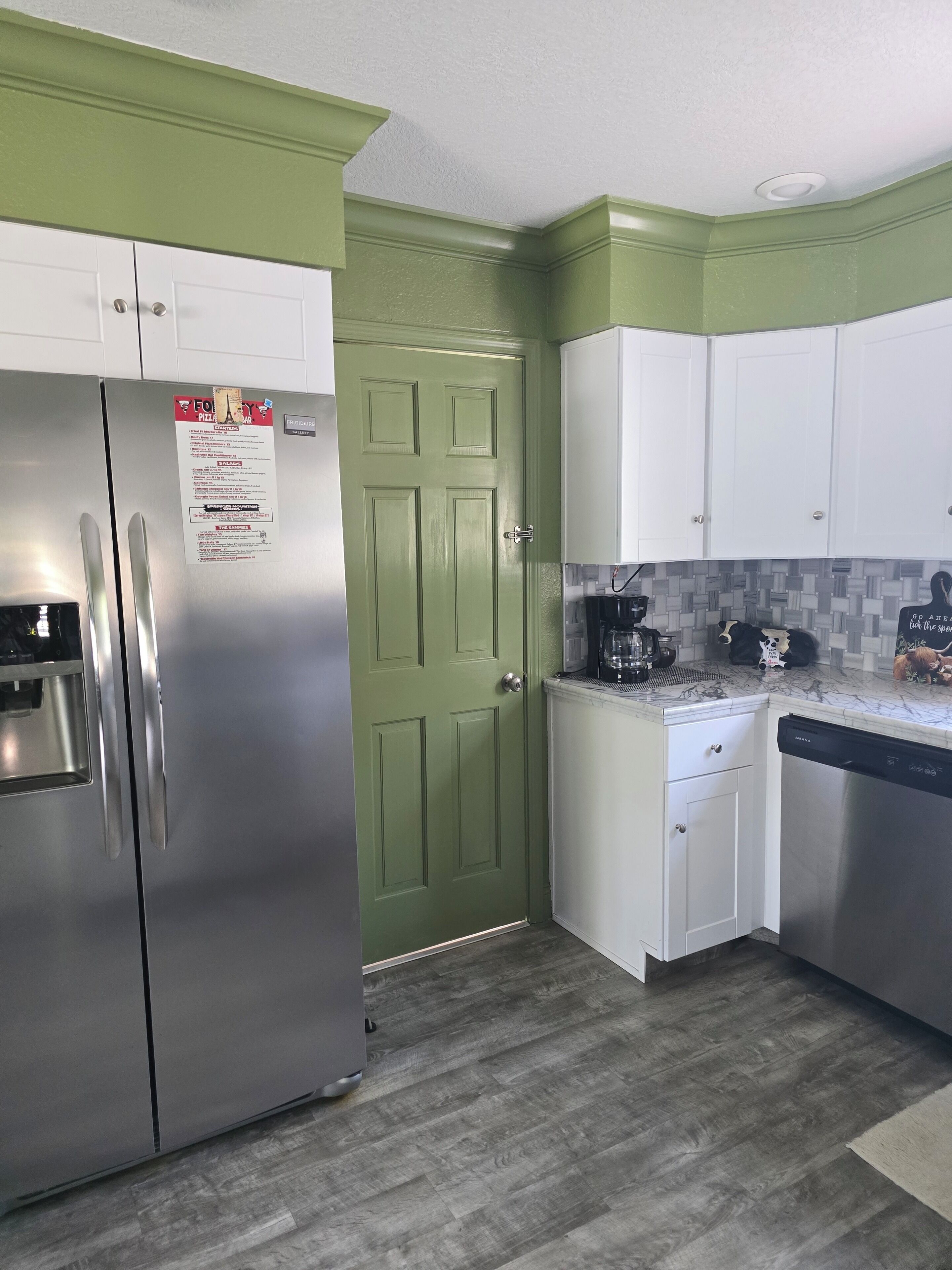 Fridge, microwave, oven, dishwasher
