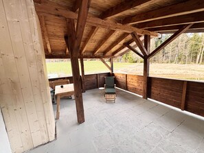 Appartement Deluxe, vue établissement | Restauration extérieure