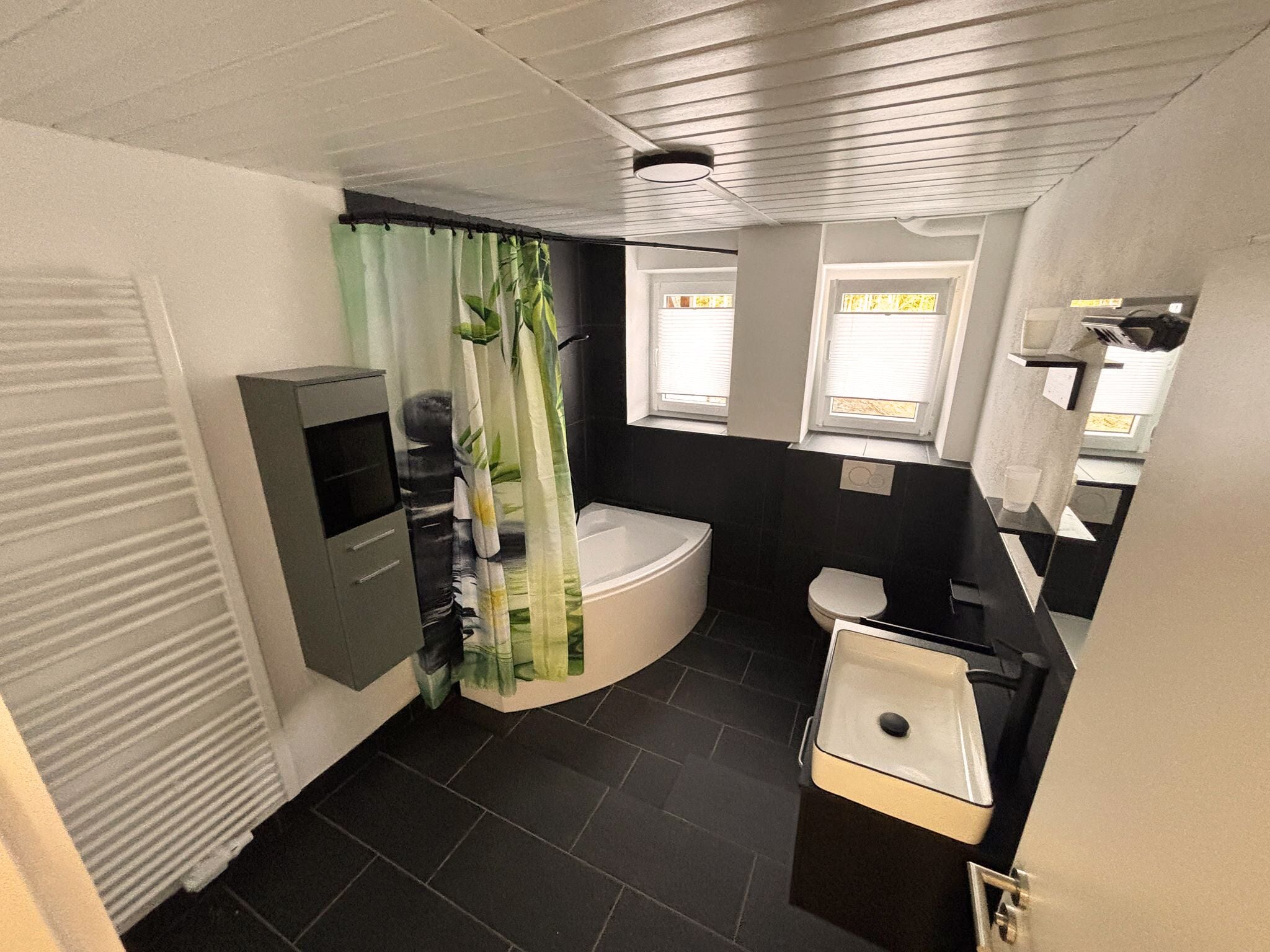 Deluxe Apartment, Resort View | Bathroom | Hair dryer, towels, soap, shampoo
