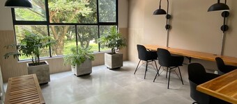 Cozy 1-bedroom apartment in pleasant Cali with AC and gym