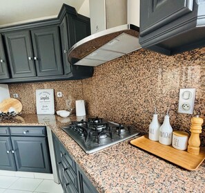 Private kitchen - NEW-Family home 100 m from a crystal-clear cove (Monticello)