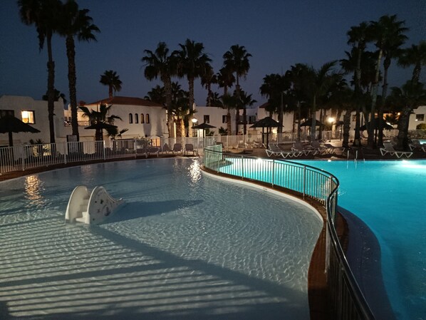 Pool - Casa Don Rodrigo ideal for families, with views and direct access to the swimming pools! (Corralejo)