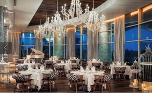 Dining - A Grand Luxxe Master Suite at World Famous VIDANTA, VALLARTA -NUEVO NAYARIT (Las Jarretaderas)