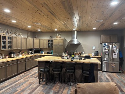 Barndominium W/ Views of The Sangre de Cristo Mountains