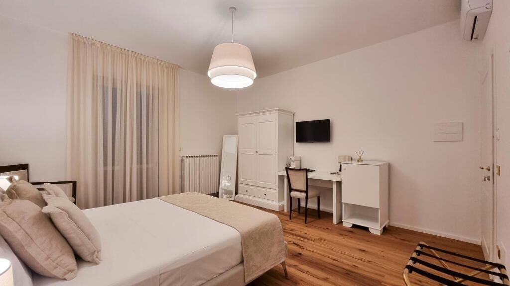 Superior-dobbeltværelse - balkon - udsigt til have