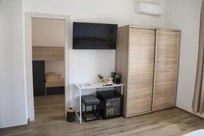 Chambre Familiale, vue colline