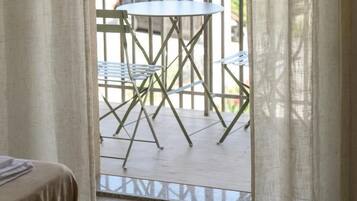 Double Room, Balcony | Interior