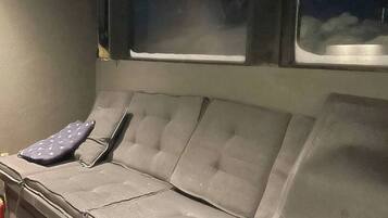 Apartment, 1 Bedroom, Patio | Property grounds