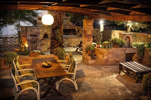 Spacious Apartment near Karfas Beach