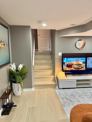 Interior - Basement Apartment-Separate Entrance (Brantford)