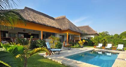 Villa escape close to the beach