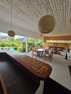 Outdoor dining - Villa escape close to the beach (Cap skirring)