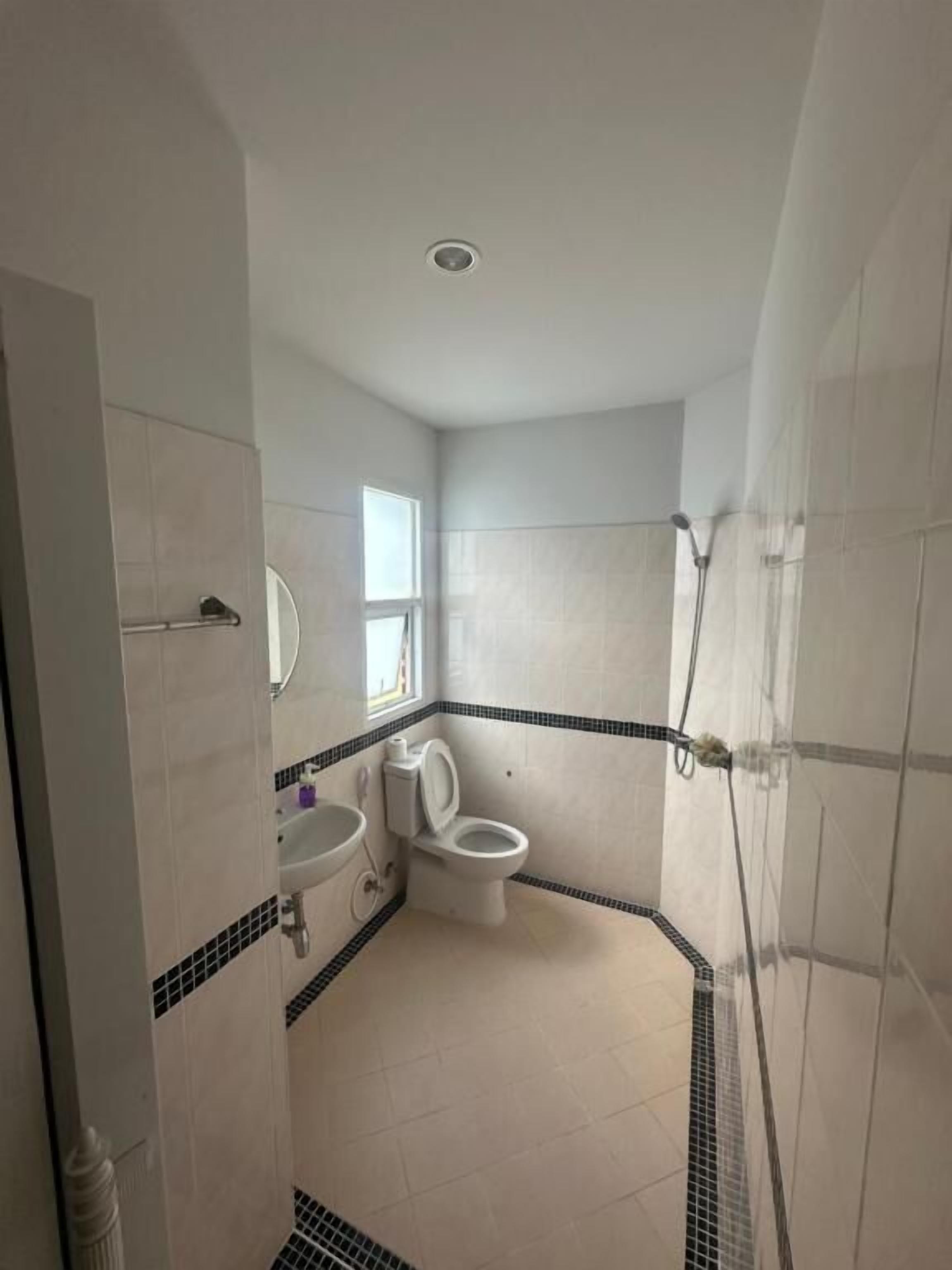 Deluxe Double Room, Balcony, Garden View | Bathroom