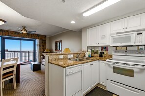 Fridge, microwave, oven, stovetop - South Wind 505 - Oceanfront Condo with Onsite Community Pool! (Myrtle Beach)