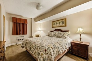 Room - South Wind 505 - Oceanfront Condo with Onsite Community Pool! (Myrtle Beach)