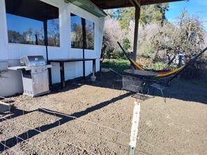 屋外ダイニングエリア