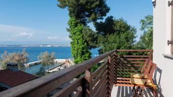Apartment (Three bedroom apartment first floor) | Balcony
