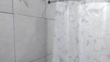 Quarto, 1 quarto, para fumantes, varanda | Banheiro