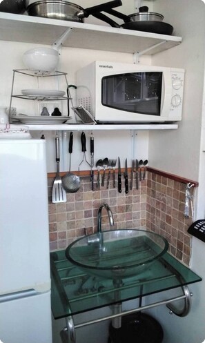 Room, 1 Bedroom, Smoking, Patio | Interior - Room-adventurecapetown Offers Private Ro (Cape Town)