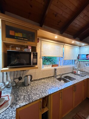 Private kitchen - Premium house meters away from Carnival + Swimming Pool (Gualeguaychú)