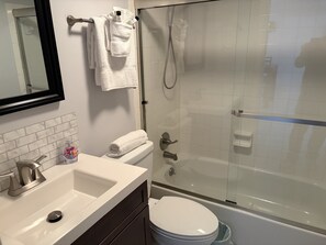 Hair dryer, towels - St. Augustine Ocean and Racquet 4205, Steps to the Beach, Hot Tub, Pool (St. Augustine)