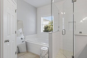 Bathroom - 5BR Home w/ Pool Table in Seagrove - Steps From the Beach & Pool - Sleeps 12 (Santa Rosa Beach)