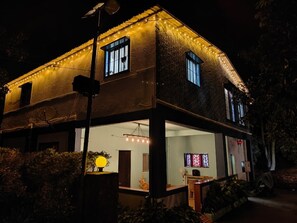 Zimmer, 3 Schlafzimmer, barrierefrei, Raucher | Außenbereich