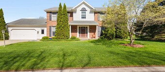 Irish Retreat at the Pond - 4 BR, 2 BA Close to ND
