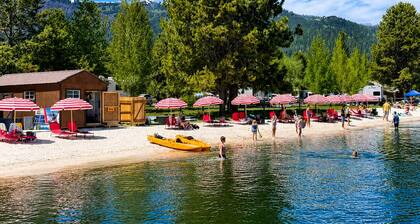 Tamarack - Walk to Marina or Village - Slopeside - Private Hot Tub - Pets OK