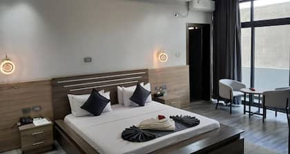 East Star Hotel