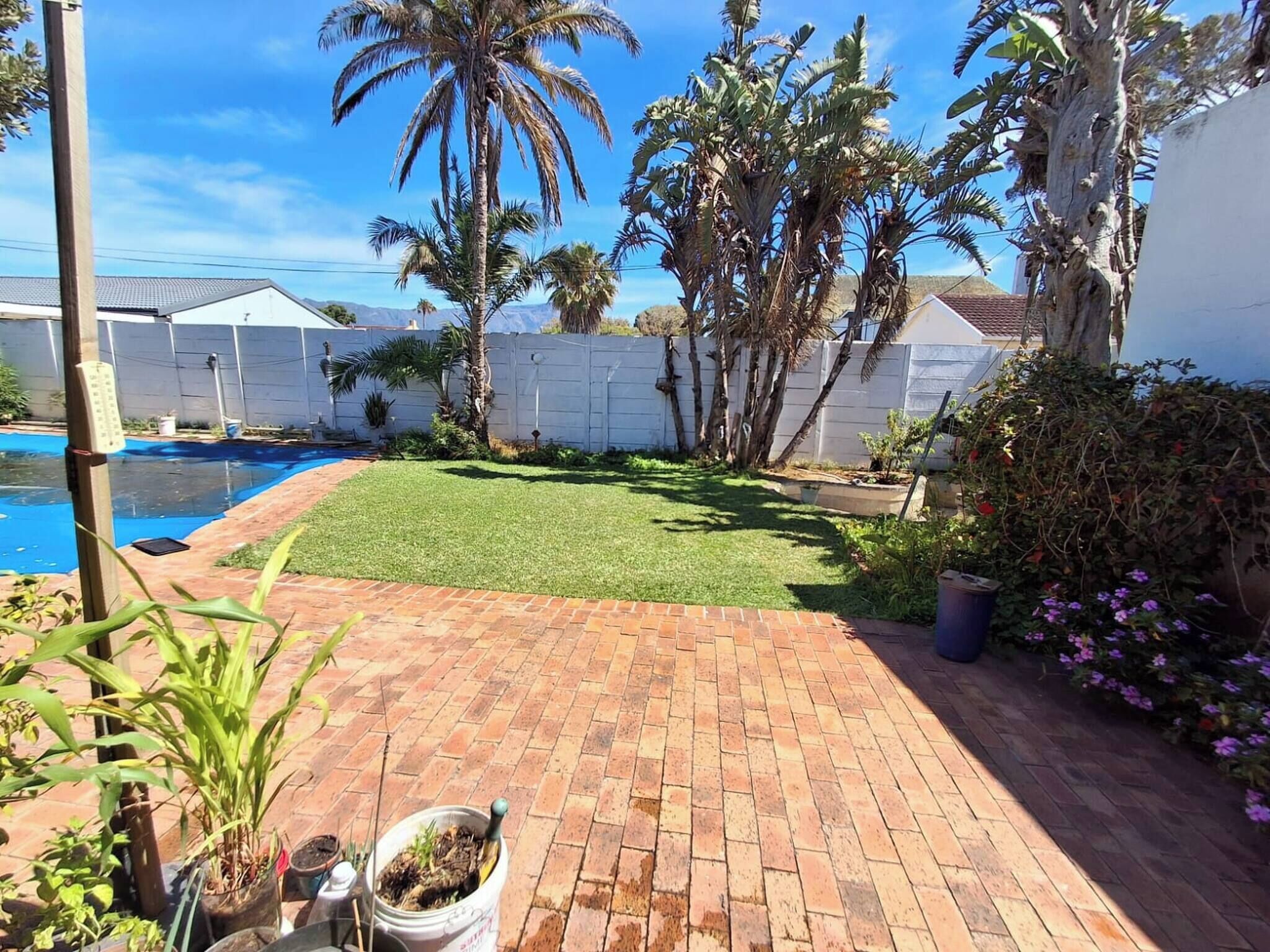 Apartment, 1 Bedroom, Smoking, Garden View | Garden