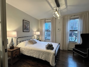 2 Schlafzimmer, Bügeleisen/Bügelbrett, Reisekinderbett, kostenloses WLAN
