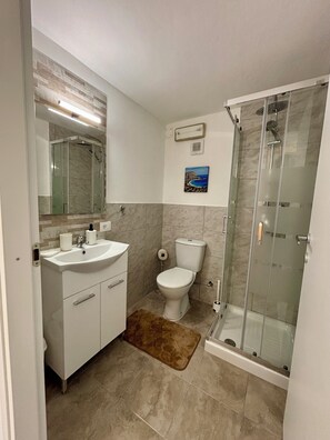 Bathroom - Loft with solarium 5 minutes from the airport (Carini)