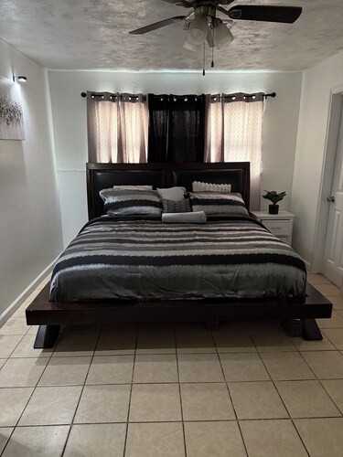 Charming 3-bedroom house in tranquil Baytown with AC