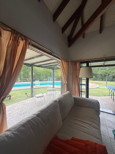 Casa Quinta in front of the river and 7 minutes from downtown