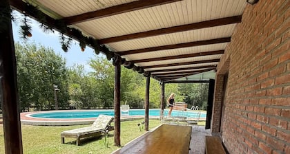 Casa Quinta in front of the river and 7 minutes from downtown