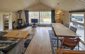 Dining - 3 bedroom cozy home in ålbæk (Ålbæk)