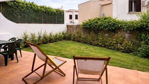 Outdoor dining - Casa da Aveleira 3Bdr in Vilamoura by LovelyStay (Vilamoura)